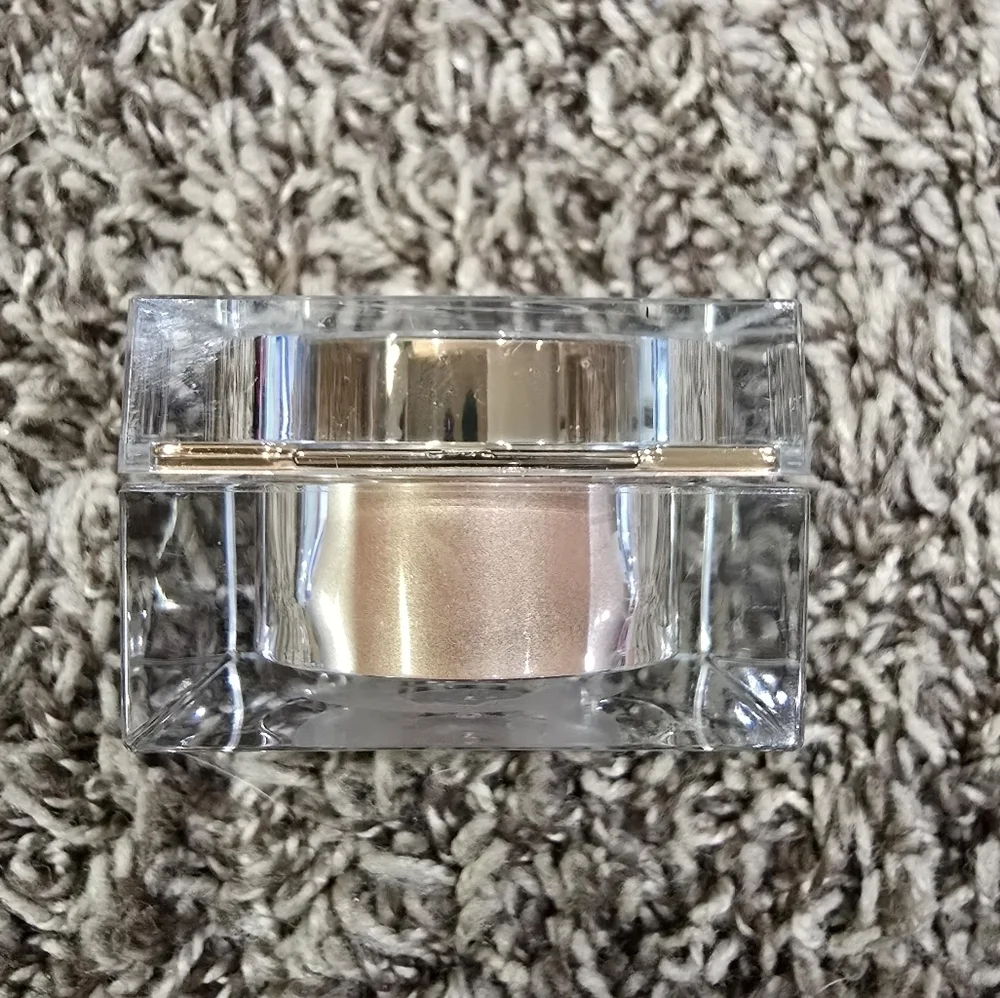 BECCA X Chrissy Confectionary Glow Powder CINNAMON SUGAR Highlighter .14 oz New